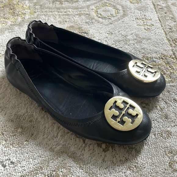 Tory Burch Black Minnie Travel Ballet Flats Gold Logo - Picture 1 of 9